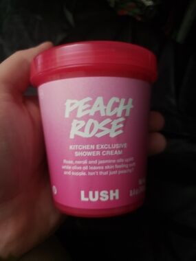 LUSH Peach Rose Shower Cream New